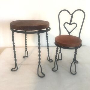 Dollhouse Miniature Wood Twisted Wrought Iron Bistro Round Table & Chair Heart